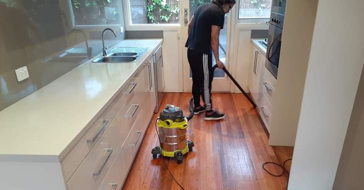 floor and lease cleaning in action
